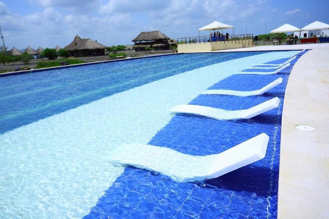 Cabana Puerto Velero Puerto Caimán المظهر الخارجي الصورة