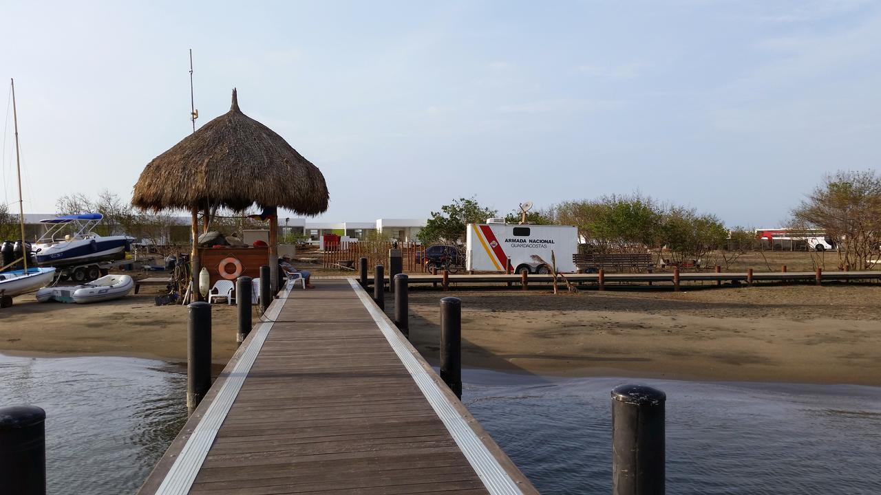 Cabana Puerto Velero Puerto Caimán المظهر الخارجي الصورة